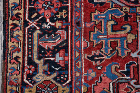 Vintage Heriz Area Rug (7' x 10')
